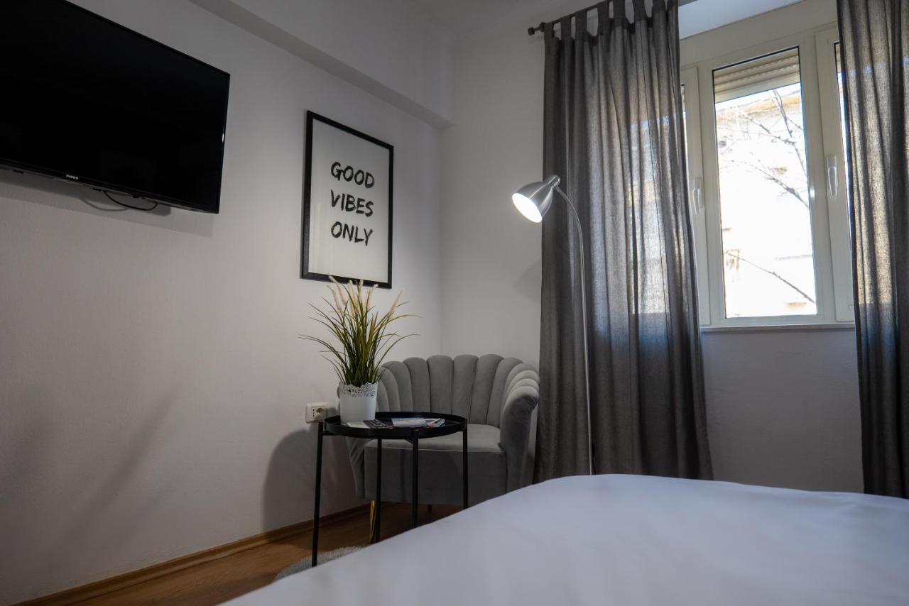 Skanderbeg Square App - The Nest Tirana Esterno foto